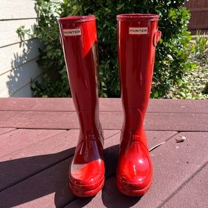 Red Tall Hunter Rainboots
